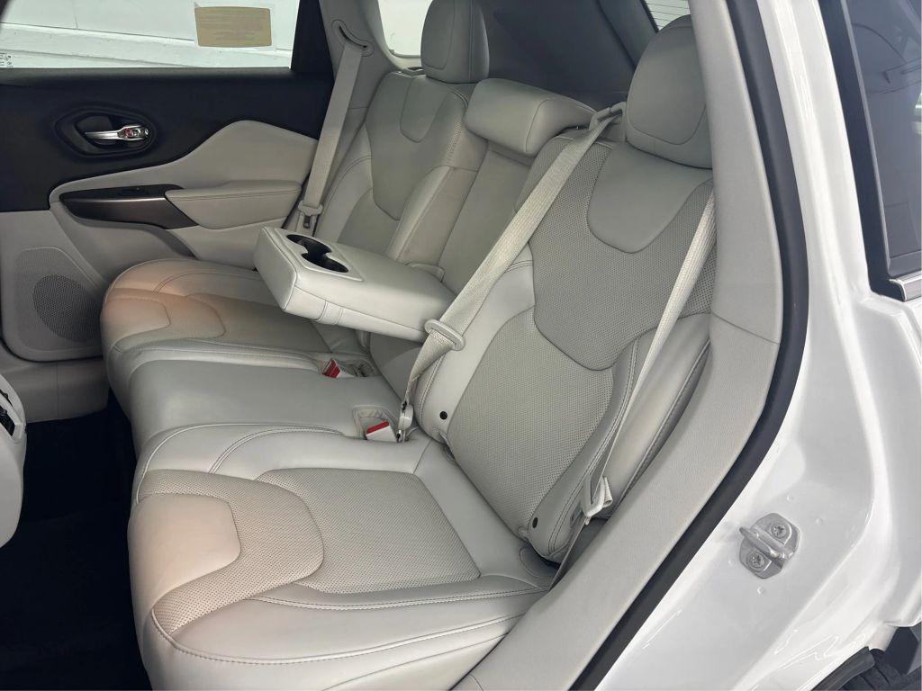 used 2019 Jeep Cherokee car, priced at $15,399