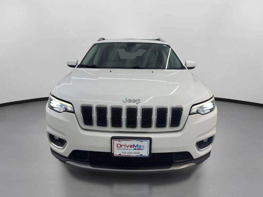 used 2019 Jeep Cherokee car, priced at $15,399