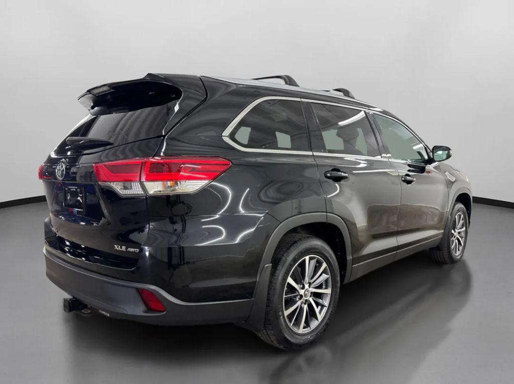 used 2019 Toyota Highlander car, priced at $25,799