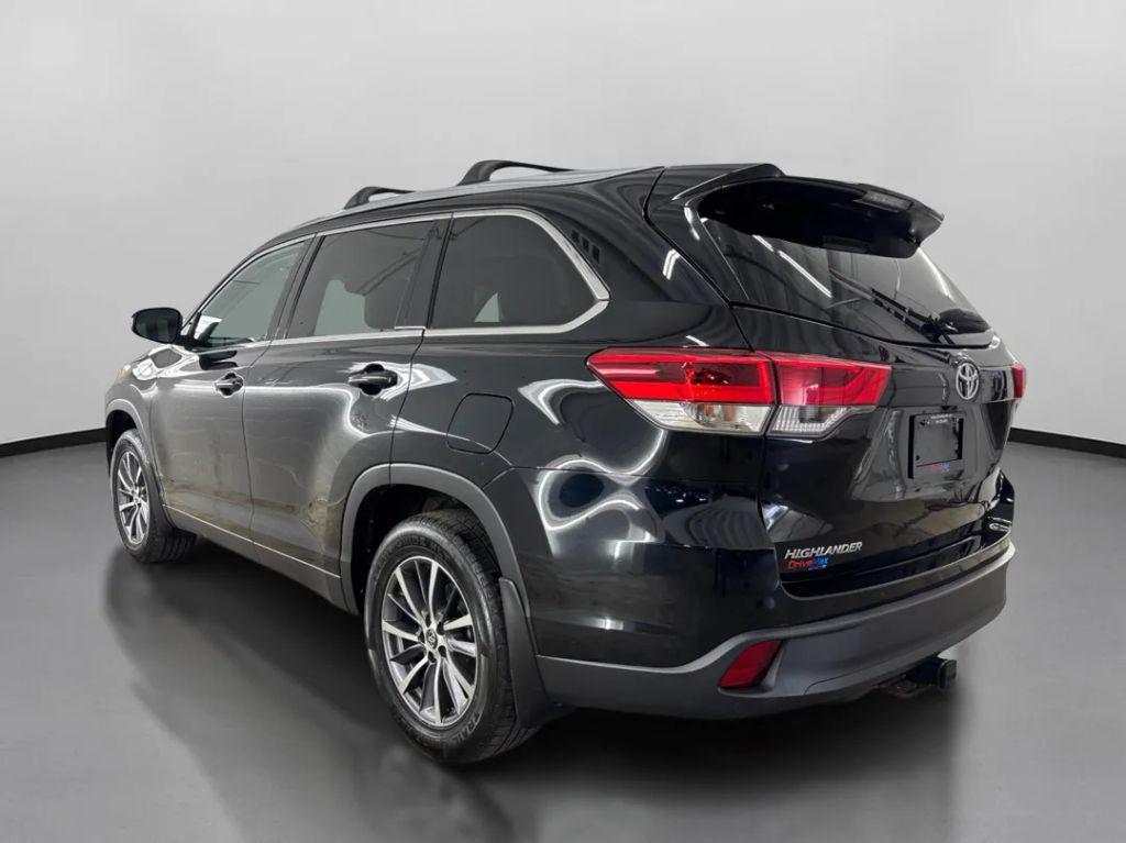 used 2019 Toyota Highlander car, priced at $25,799