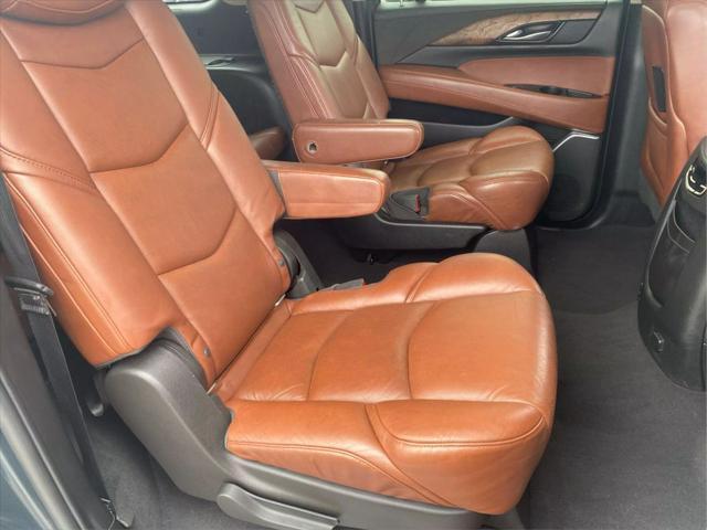 used 2019 Cadillac Escalade ESV car, priced at $30,799