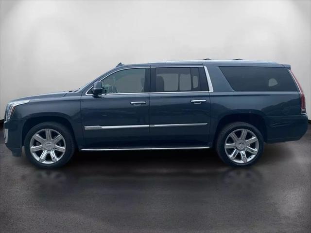 used 2019 Cadillac Escalade ESV car, priced at $30,799