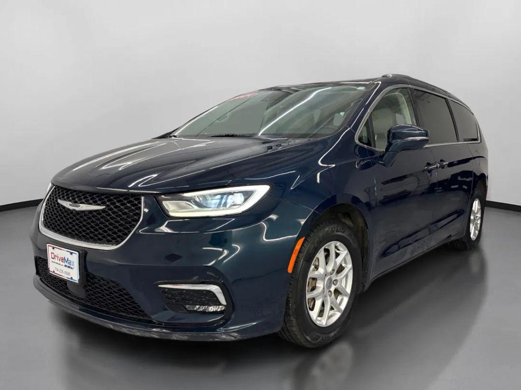 used 2021 Chrysler Pacifica car, priced at $21,999