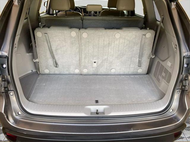 used 2018 Toyota Highlander car, priced at $20,799