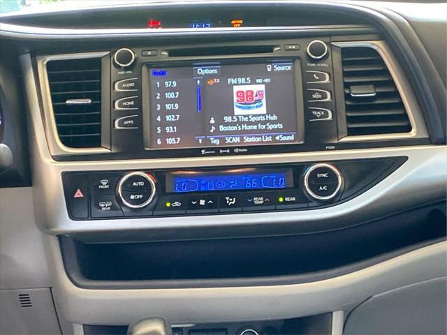 used 2018 Toyota Highlander car, priced at $20,799