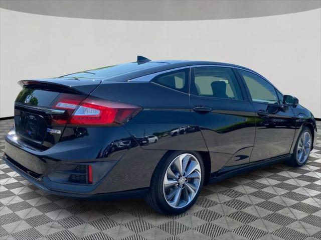 used 2018 Honda Clarity Plug-In Hybrid car, priced at $13,999