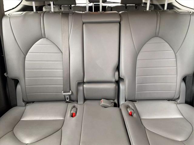 used 2021 Toyota Highlander car, priced at $32,699