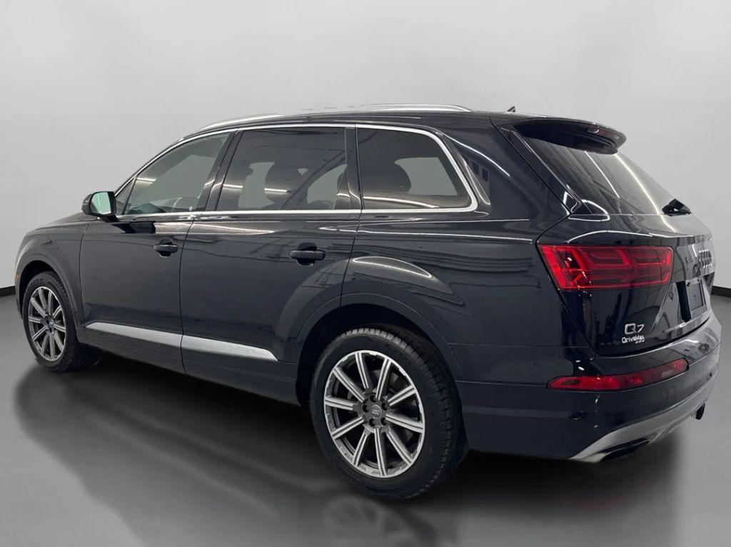 used 2017 Audi Q7 car, priced at $16,599