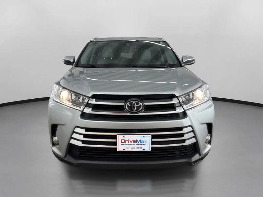 used 2017 Toyota Highlander car, priced at $21,899