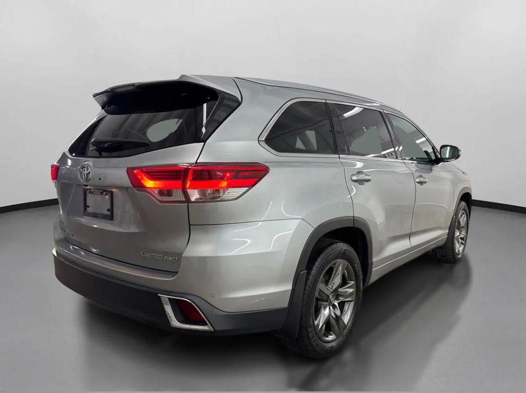 used 2017 Toyota Highlander car, priced at $21,899