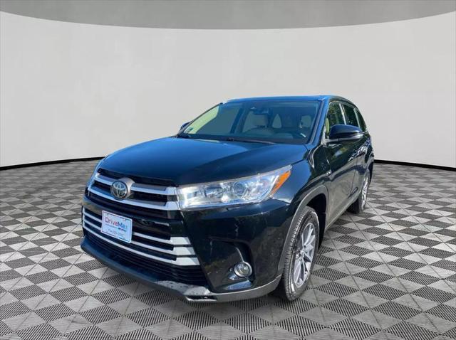 used 2019 Toyota Highlander car, priced at $26,599