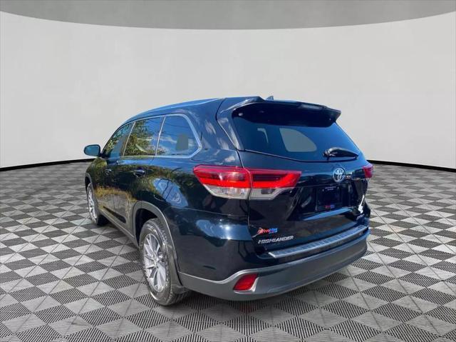 used 2019 Toyota Highlander car, priced at $26,599