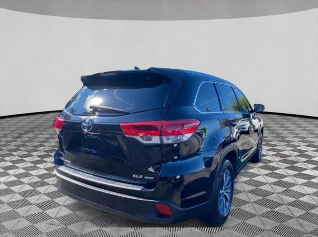 used 2019 Toyota Highlander car, priced at $26,599