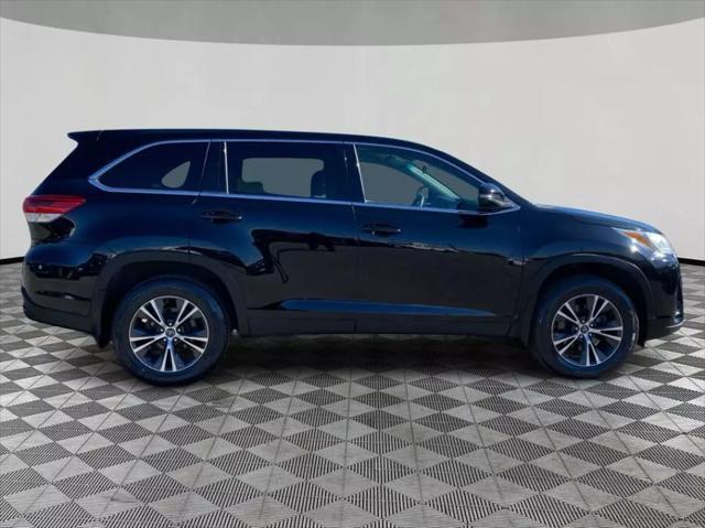 used 2019 Toyota Highlander car, priced at $23,949