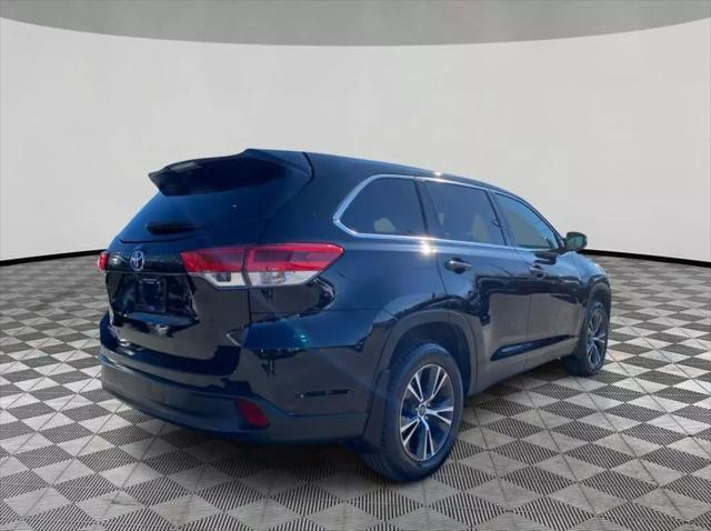 used 2019 Toyota Highlander car, priced at $23,949