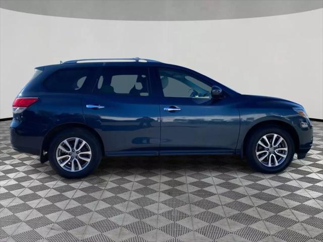 used 2016 Nissan Pathfinder car, priced at $11,399