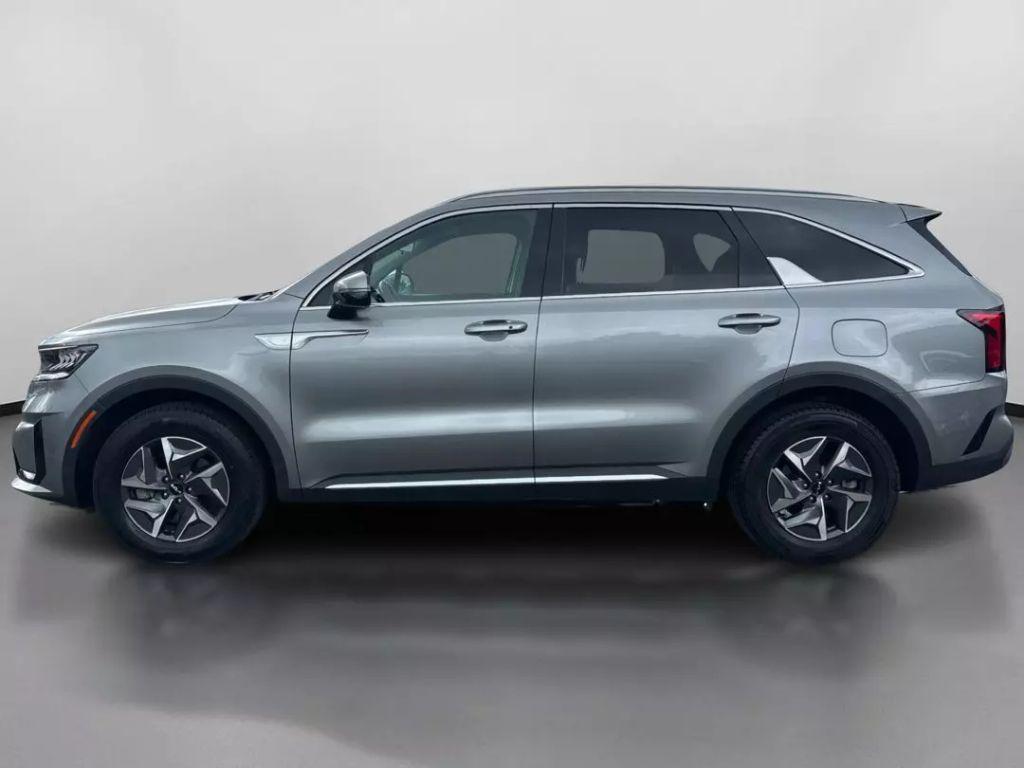 used 2022 Kia Sorento Hybrid car, priced at $22,999