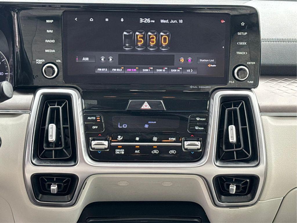 used 2022 Kia Sorento Hybrid car, priced at $22,999