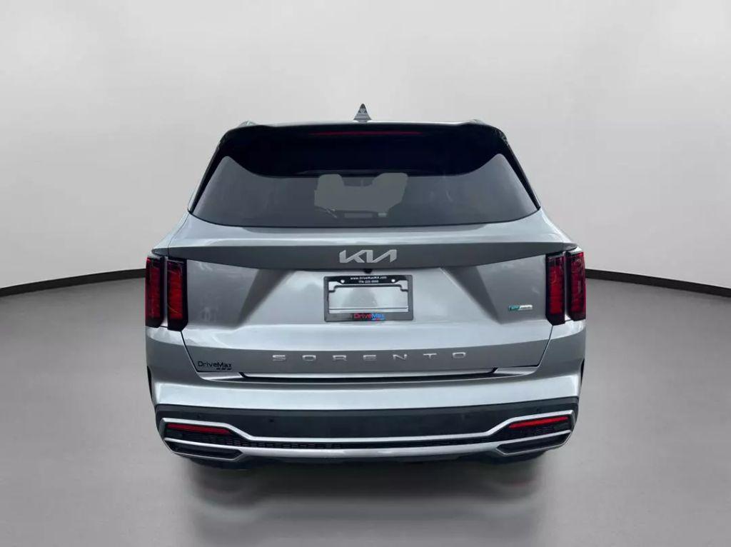 used 2022 Kia Sorento Hybrid car, priced at $22,999