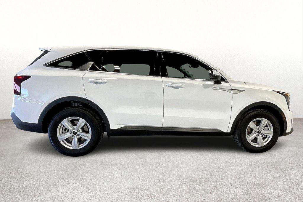 new 2026 Kia Sorento car, priced at $34,565