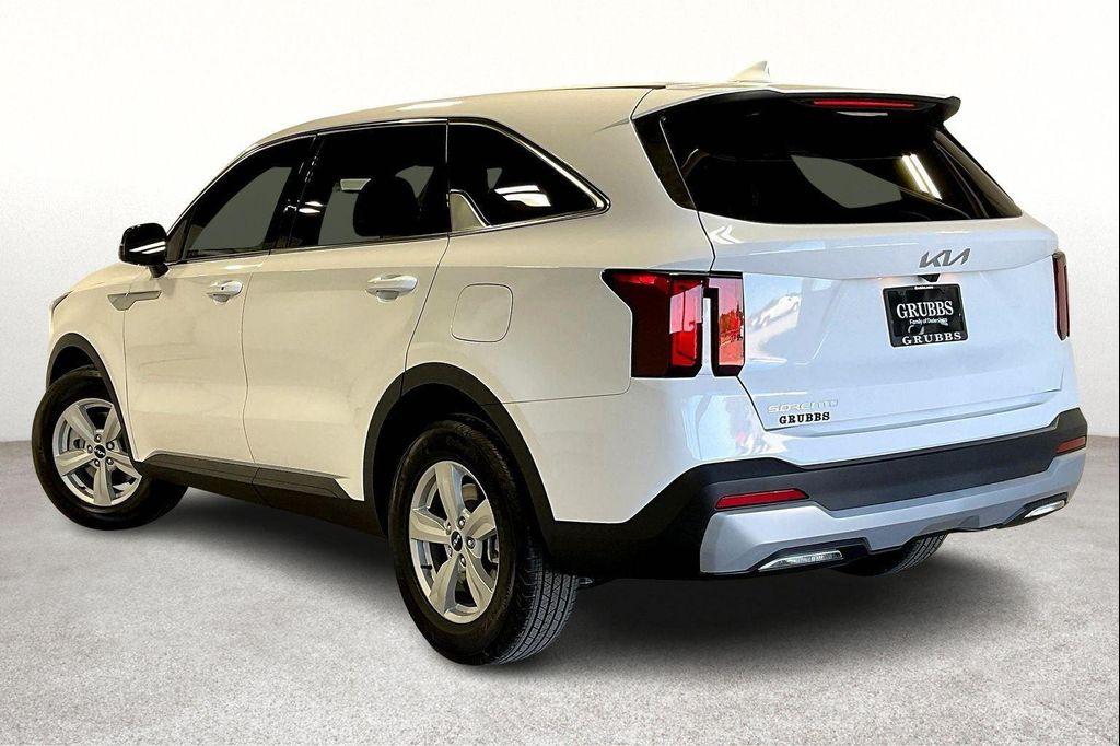 new 2026 Kia Sorento car, priced at $34,565