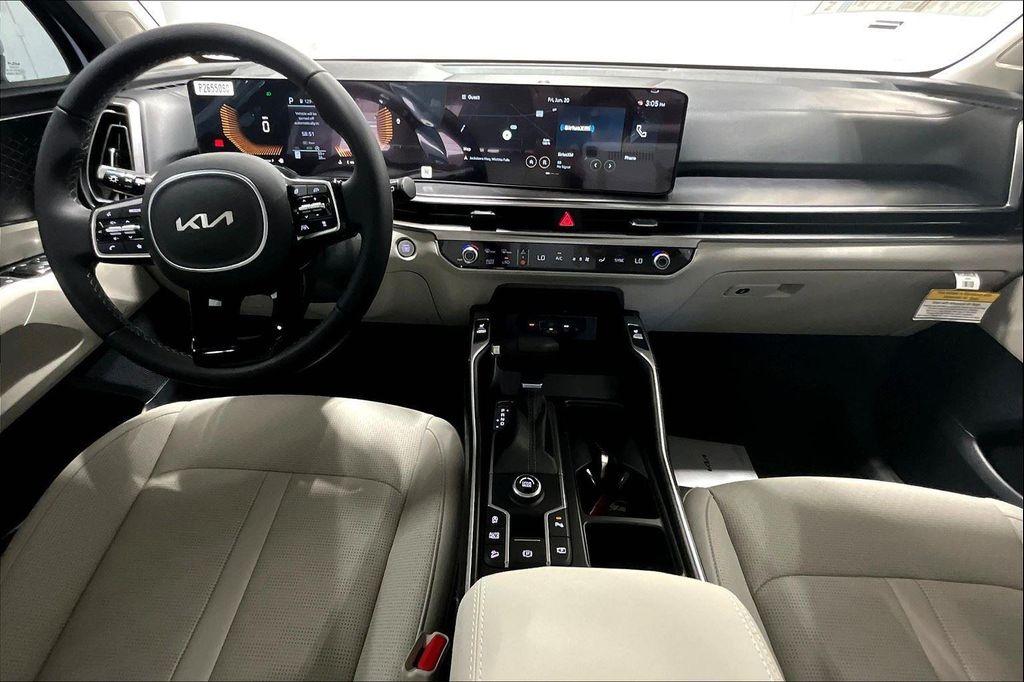 new 2025 Kia Sorento car, priced at $41,725