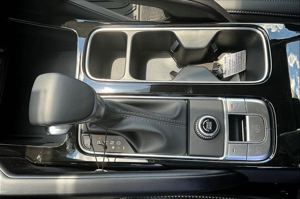 new 2025 Kia Telluride car, priced at $41,220