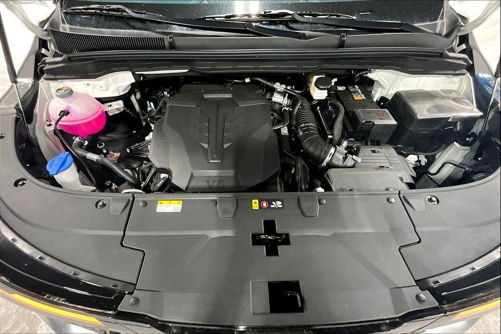 new 2025 Kia Carnival car, priced at $43,155