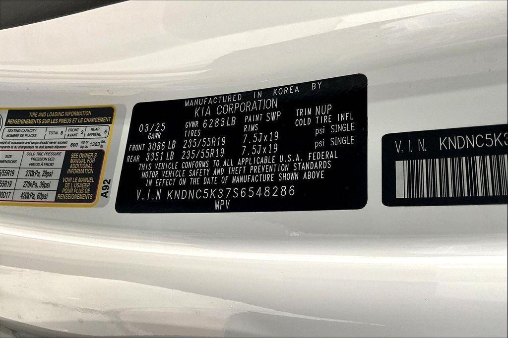 new 2025 Kia Carnival car, priced at $43,155