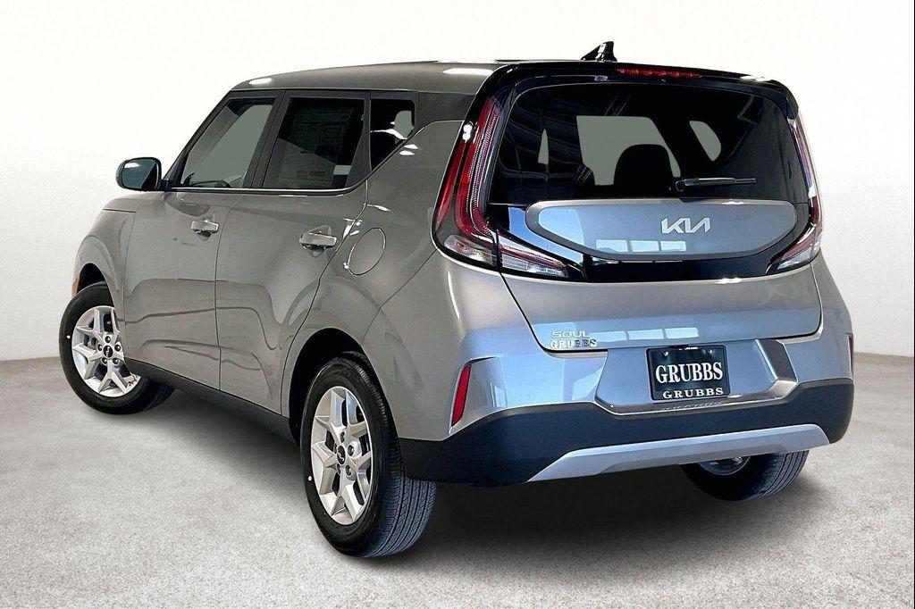 new 2025 Kia Soul car, priced at $22,705