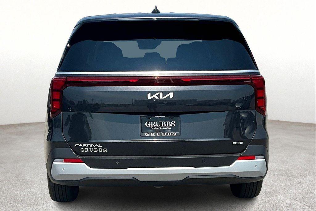 new 2026 Kia Carnival Hybrid car, priced at $42,690