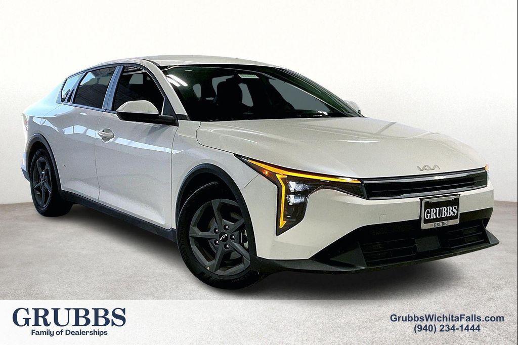 new 2025 Kia K4 car, priced at $24,540