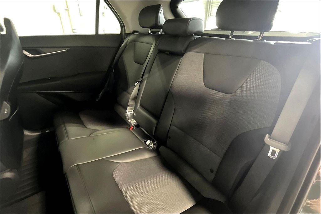 new 2025 Kia Niro car, priced at $31,360