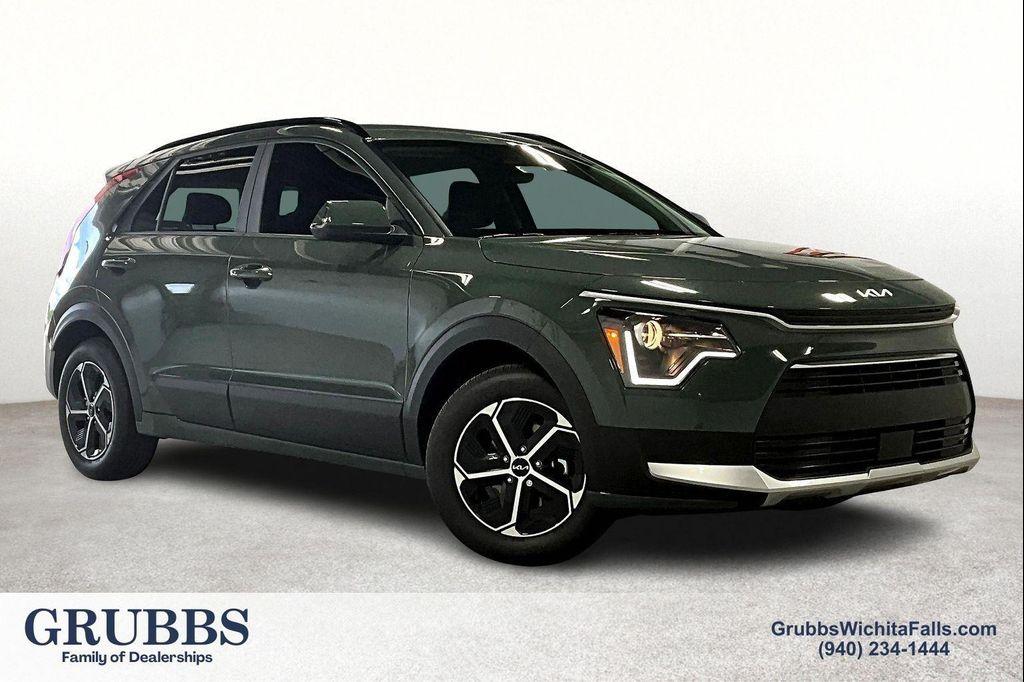 new 2025 Kia Niro car, priced at $31,360