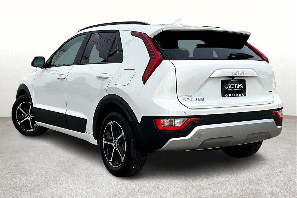 new 2025 Kia Niro car, priced at $31,755
