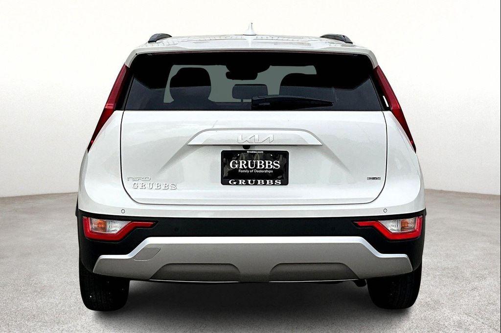 new 2025 Kia Niro car, priced at $31,755