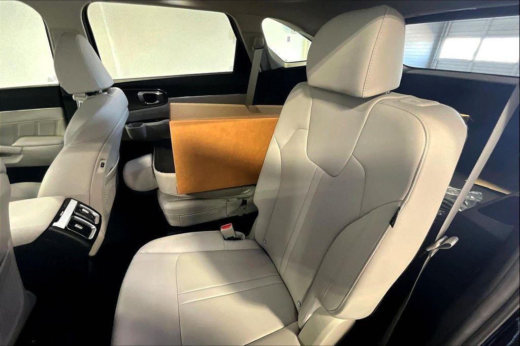 new 2024 Kia Sorento car, priced at $44,100