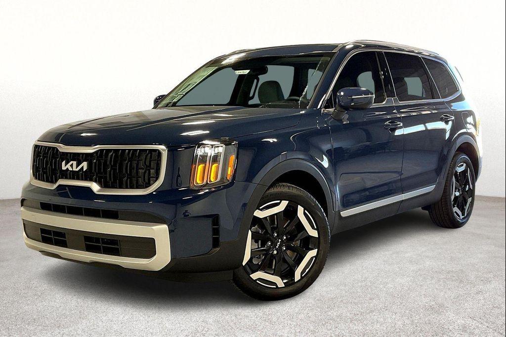 new 2025 Kia Telluride car, priced at $45,135