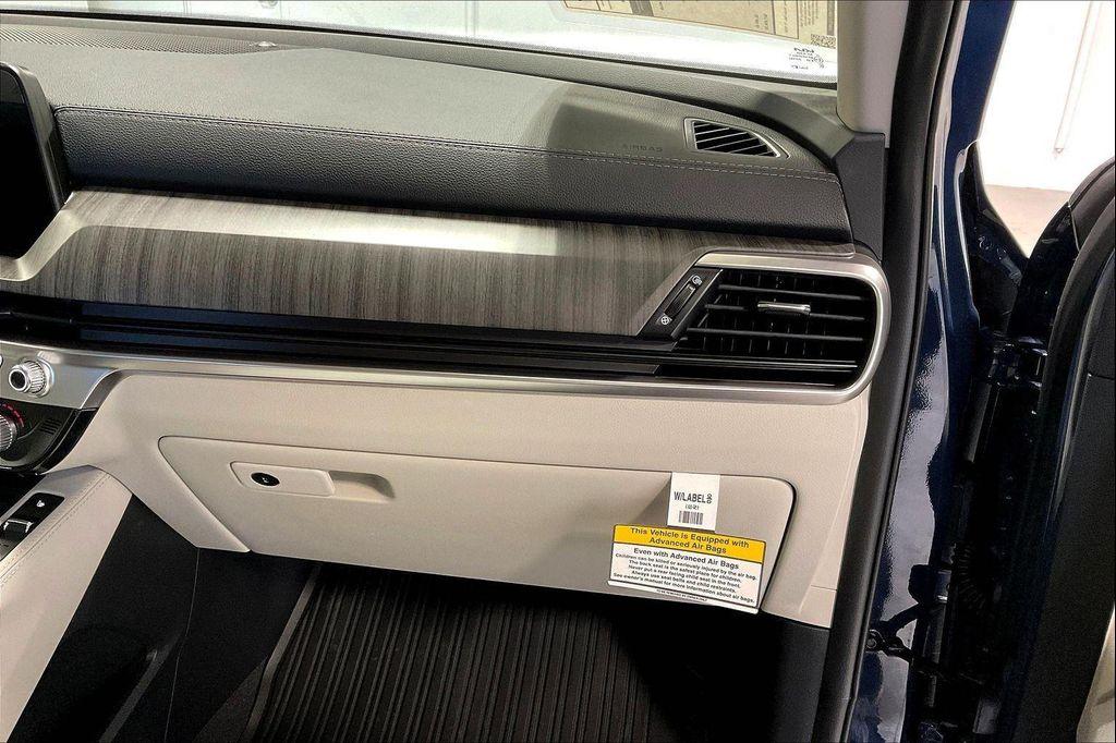 new 2025 Kia Telluride car, priced at $45,135