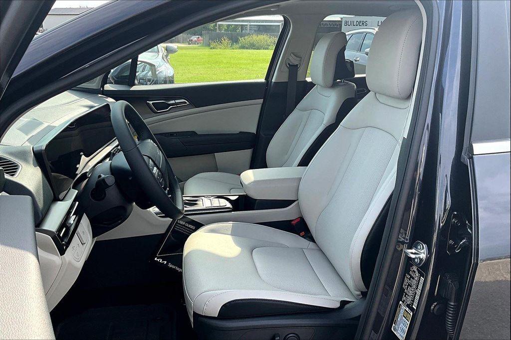 new 2026 Kia Sportage car, priced at $33,205