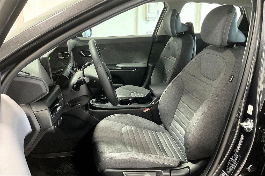 new 2025 Kia K4 car, priced at $25,165