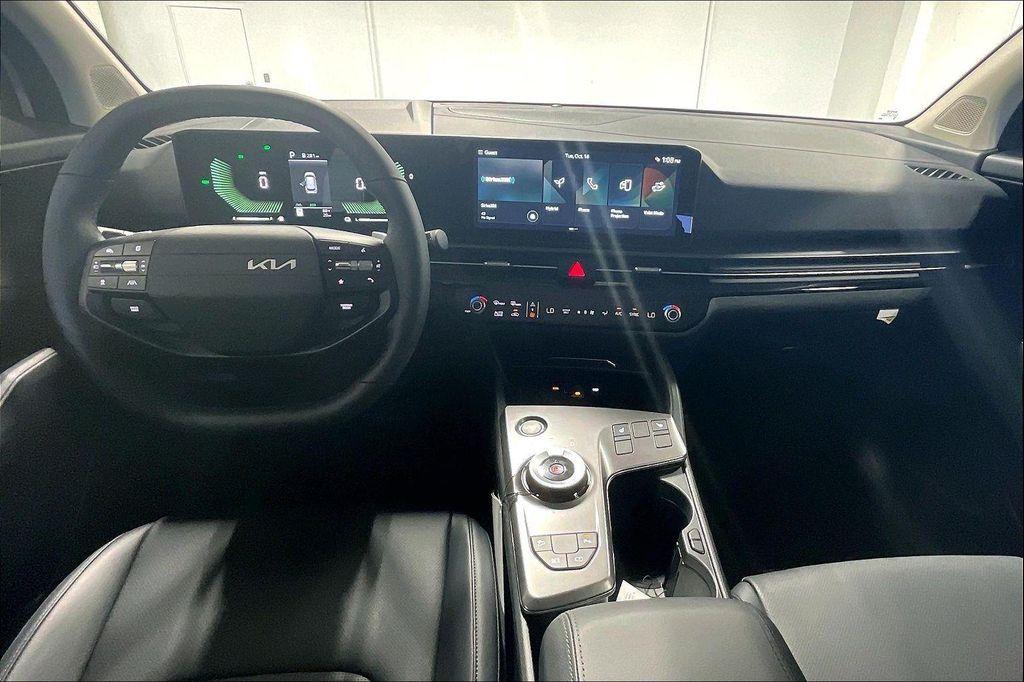 new 2026 Kia Sportage Hybrid car, priced at $35,735