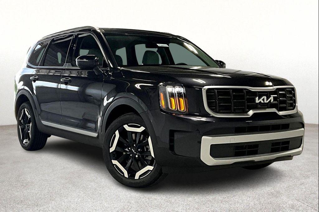 new 2025 Kia Telluride car, priced at $41,030