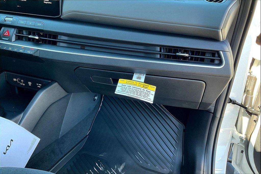 new 2025 Kia K4 car, priced at $24,580