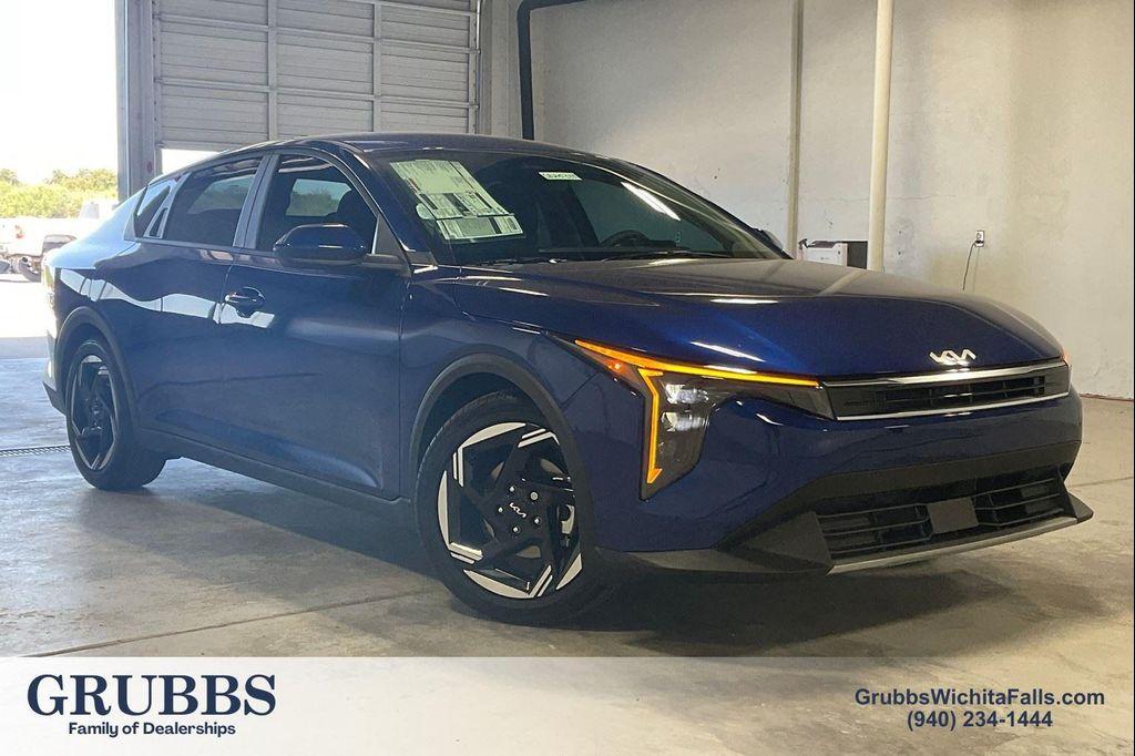 new 2025 Kia K4 car, priced at $25,185