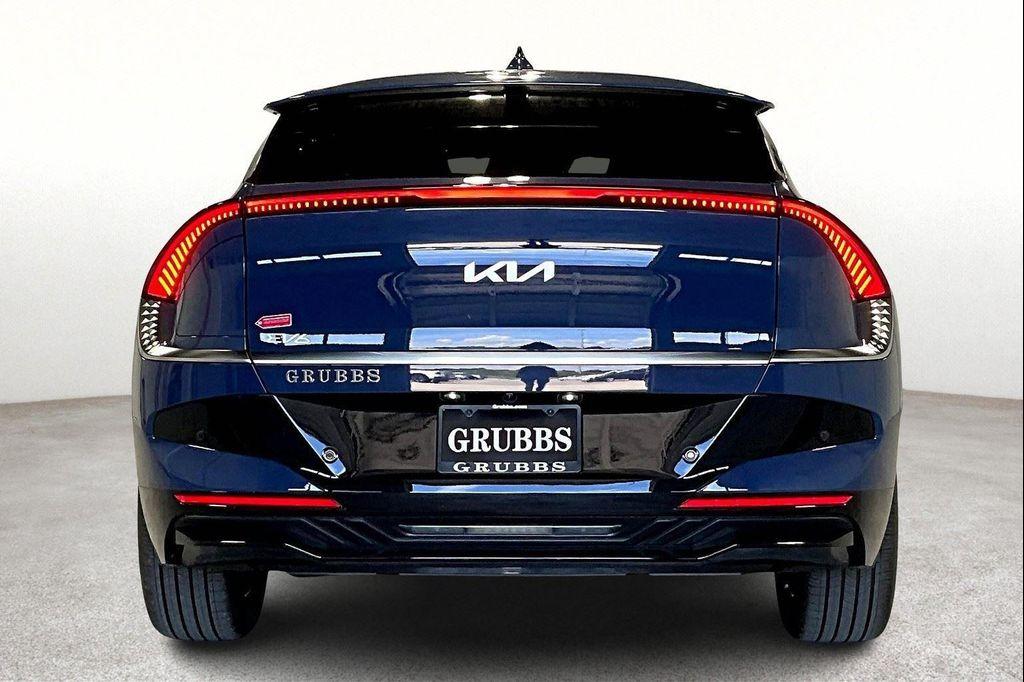 new 2025 Kia EV6 car, priced at $52,175