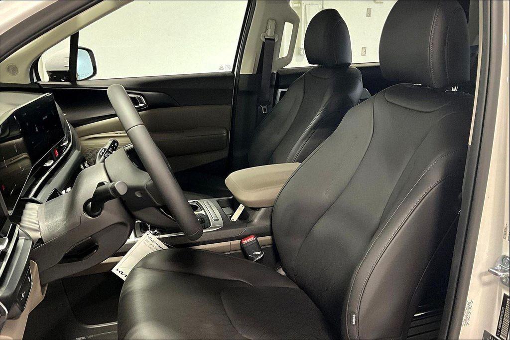 new 2026 Kia Carnival car, priced at $41,215