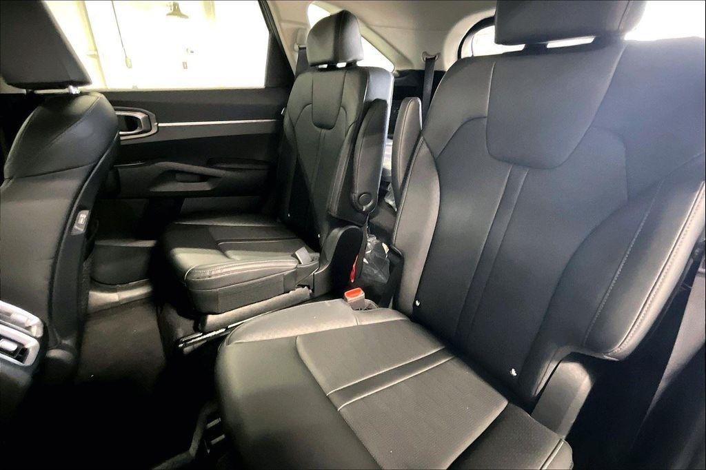 new 2025 Kia Sorento car, priced at $44,500
