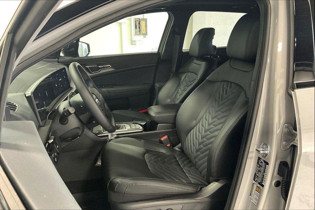 new 2026 Kia Sportage car, priced at $41,905