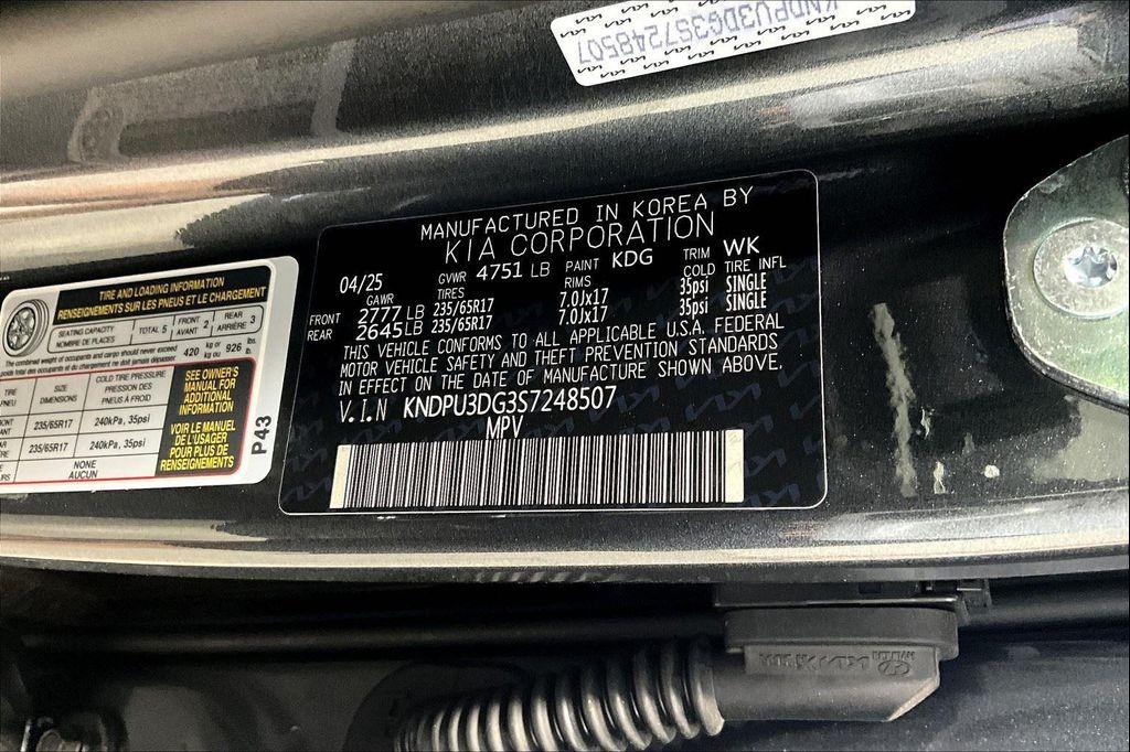 new 2025 Kia Sportage Hybrid car, priced at $30,755